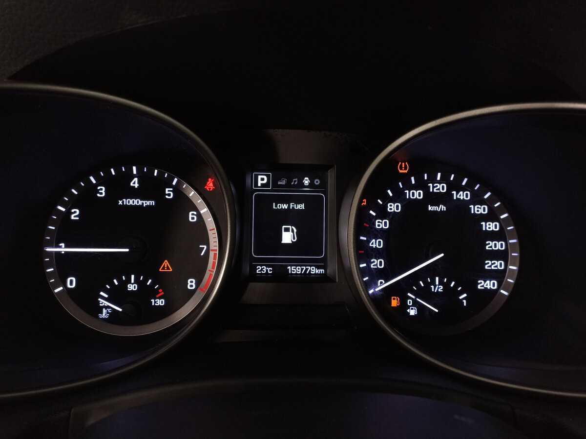 Купить Hyundai Santa Fe, 2017, 159 579 км.. Фото: #10