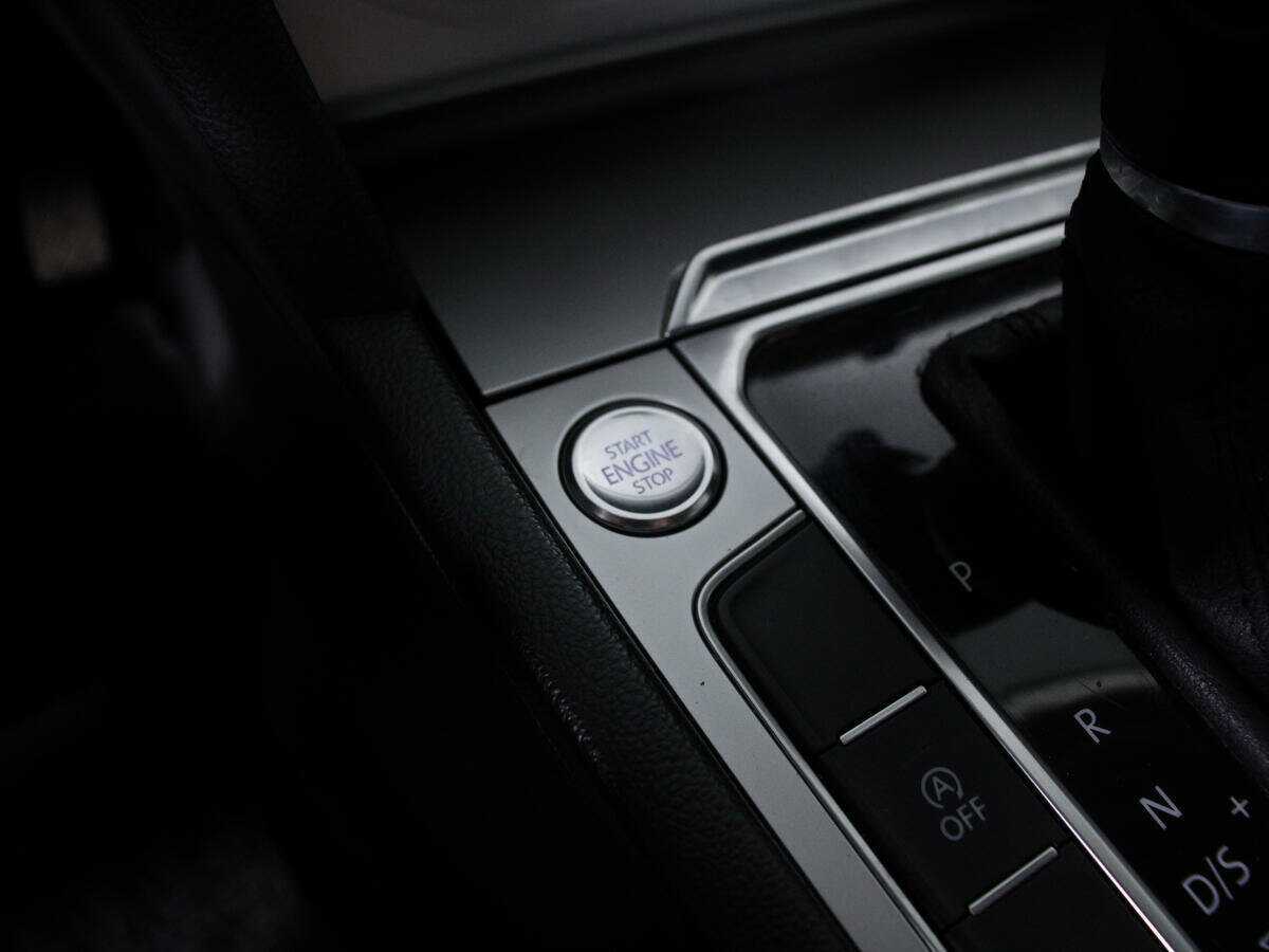 Купить Volkswagen Passat, 2018, 118 171 км.. Фото: #17