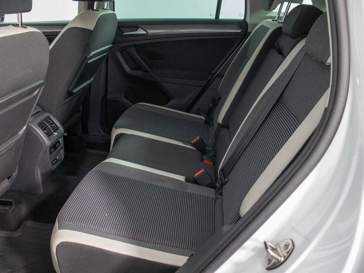 Купить Volkswagen Tiguan, 2019, 124 474 км.. Фото: #10