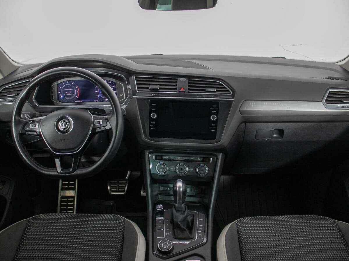 Купить Volkswagen Tiguan, 2019, 124 474 км.. Фото: #12