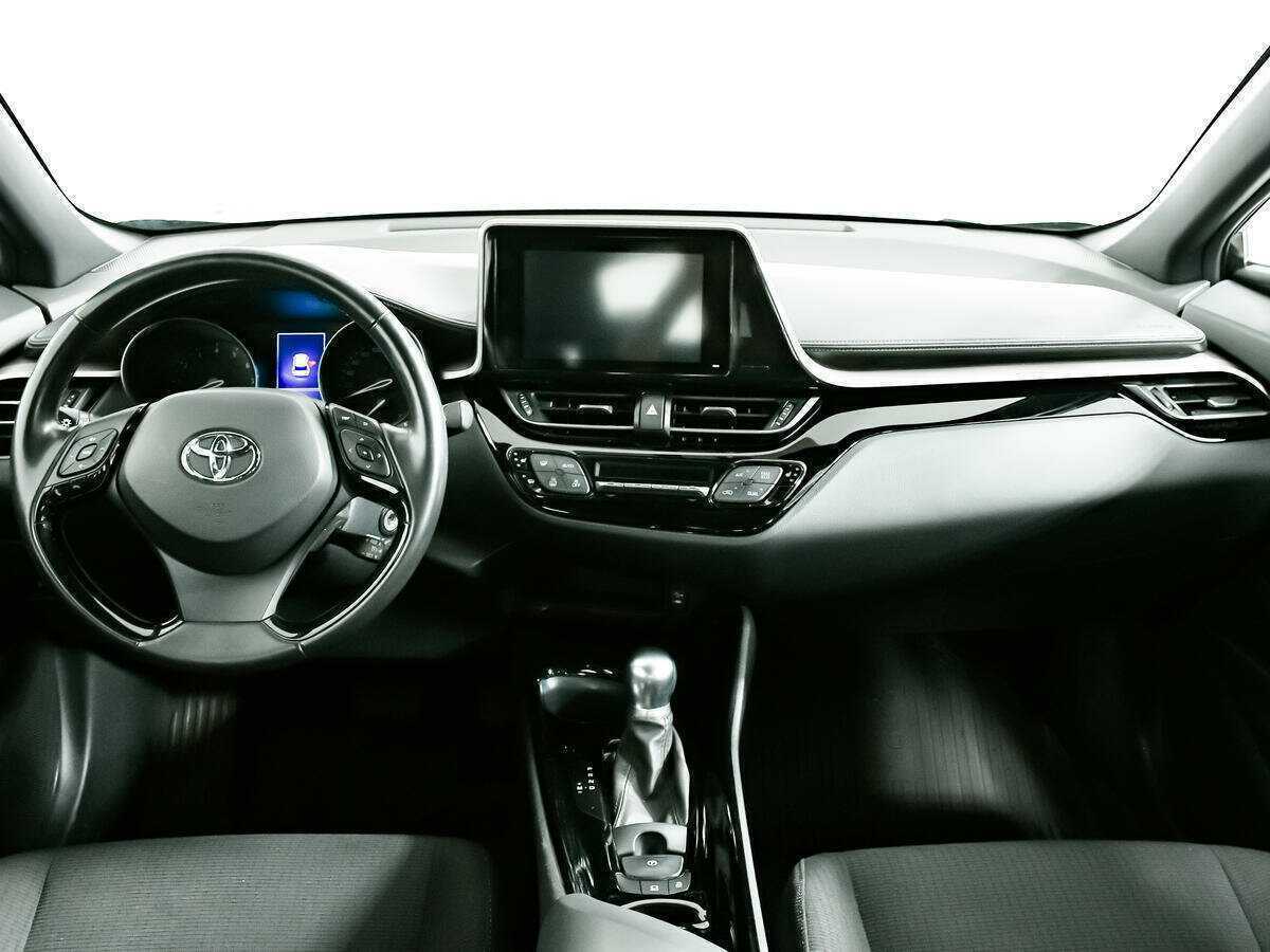 Купить Toyota C-HR, 2018, 67 869 км.. Фото: #10