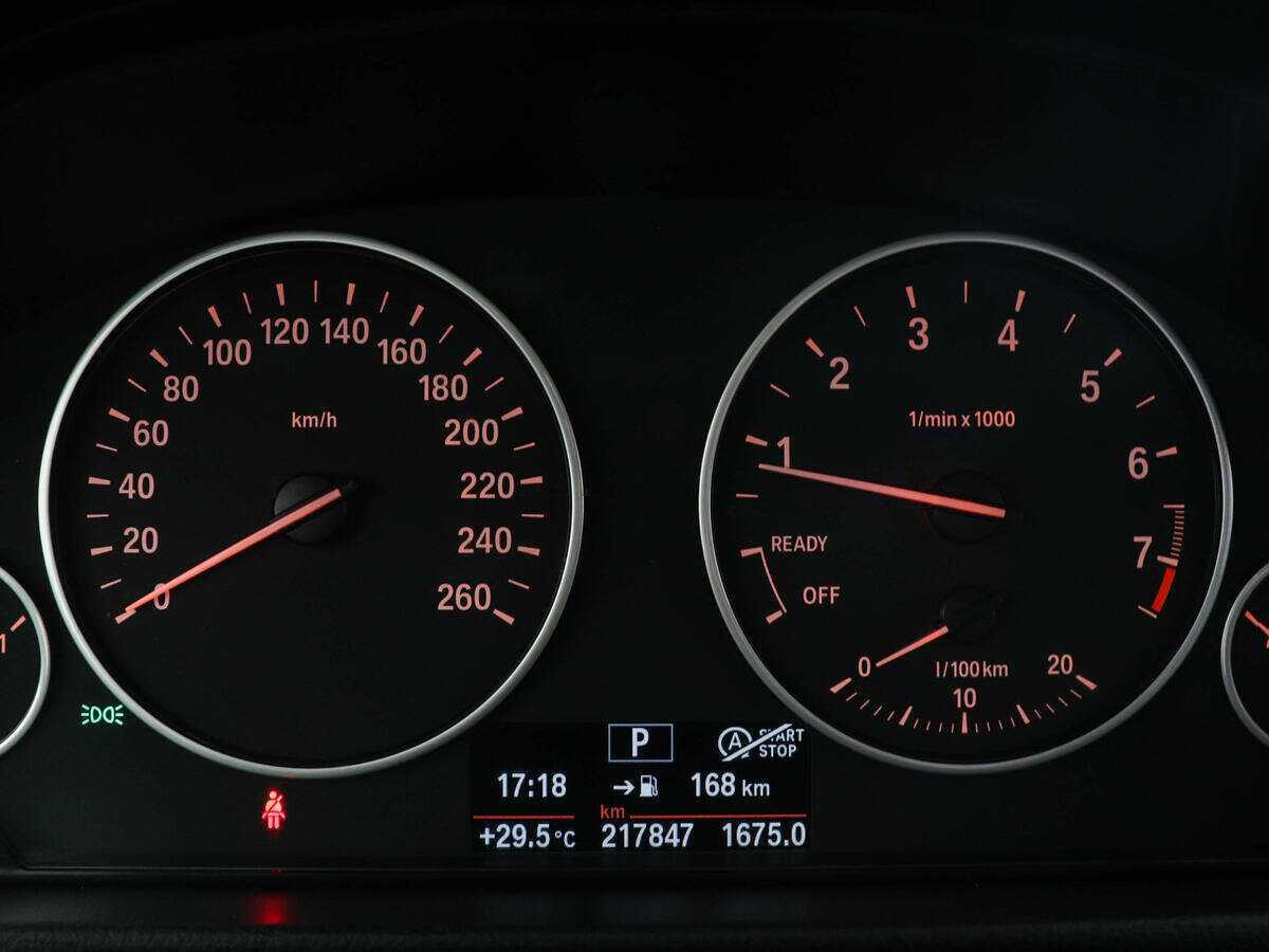 Купить BMW 3 серии, 2013, 217 843 км.. Фото: #12