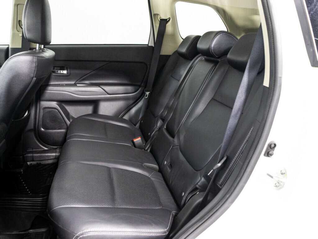 Купить Mitsubishi Outlander, 2018, 93 742 км.. Фото: #9