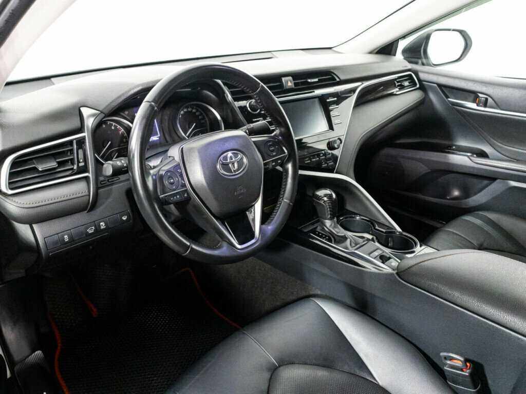 Купить Toyota Camry, 2020, 121 526 км.. Фото: #10
