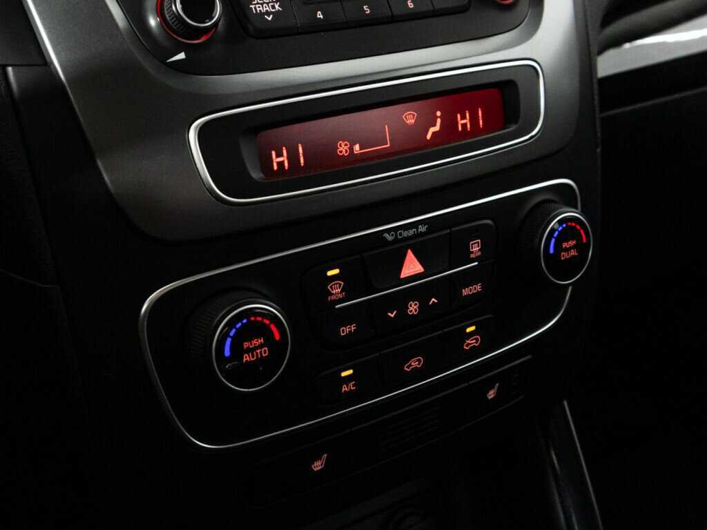 Купить Kia Sorento, 2016, 141 433 км.. Фото: #12