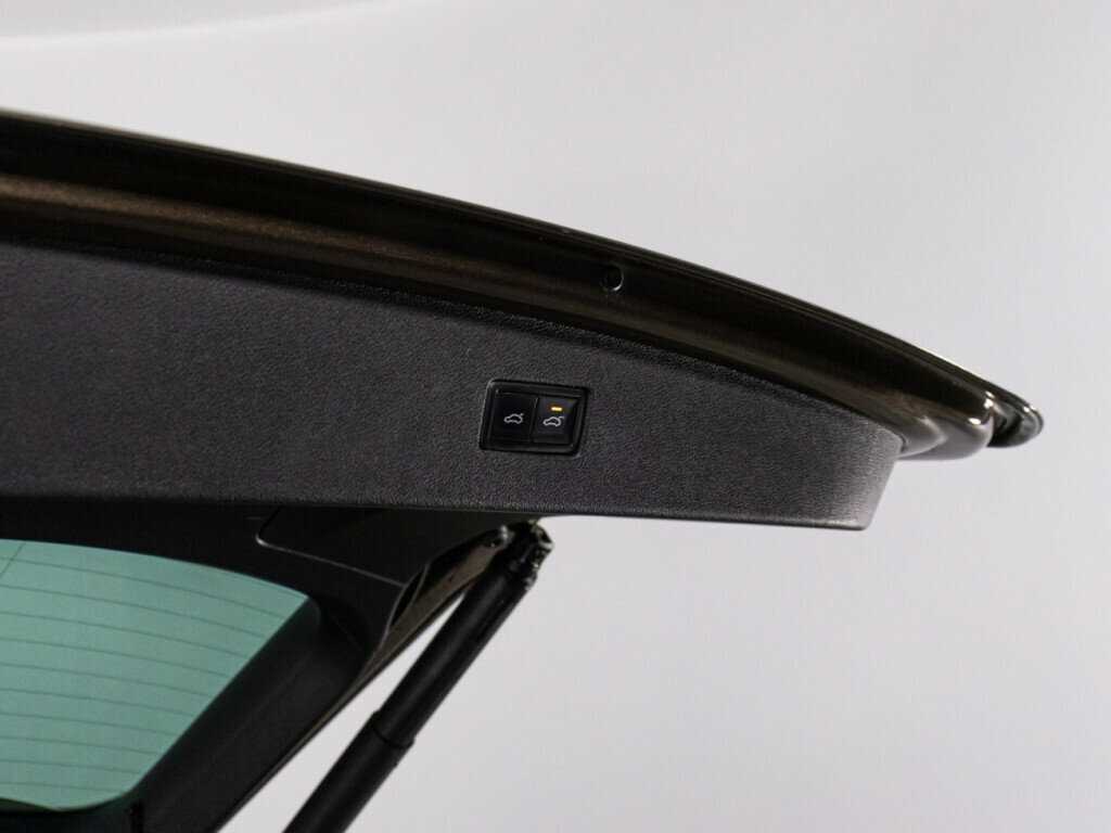 Купить Volkswagen Tiguan, 2019, 110 319 км.. Фото: #15