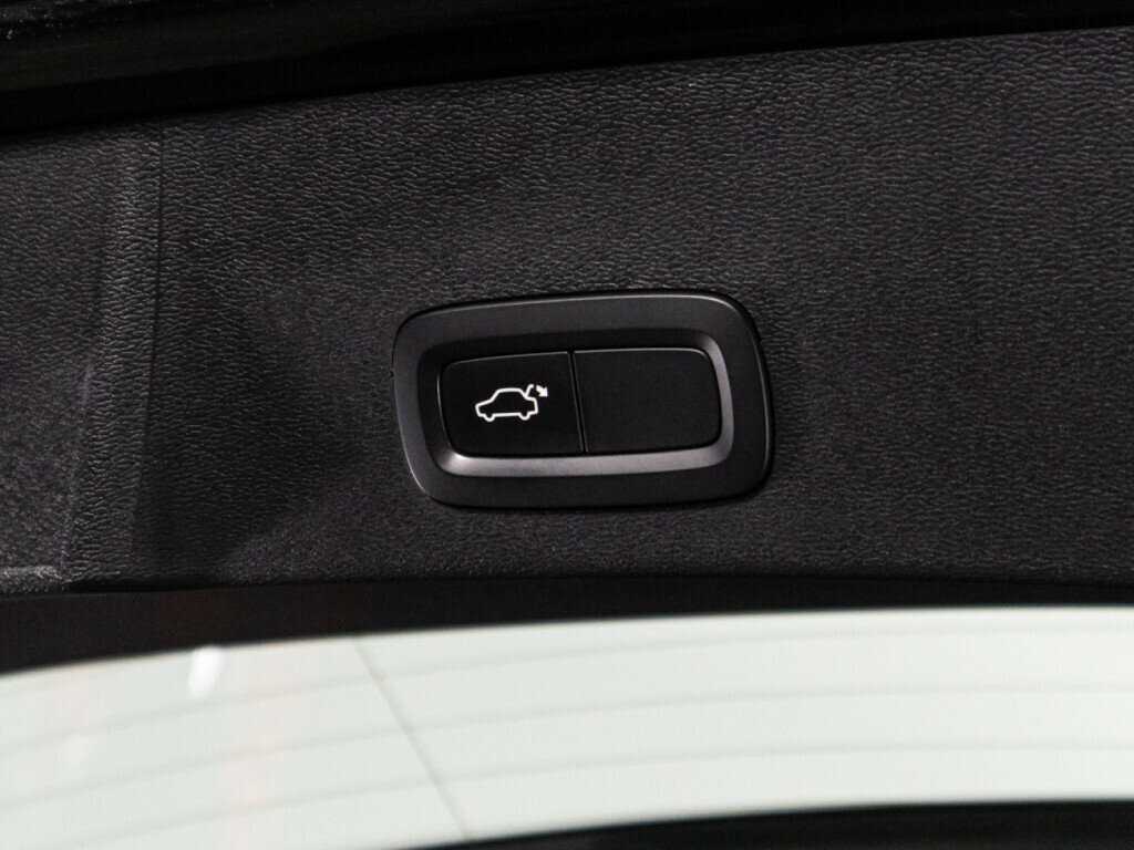 Купить Volvo XC40, 2019, 90 398 км.. Фото: #15