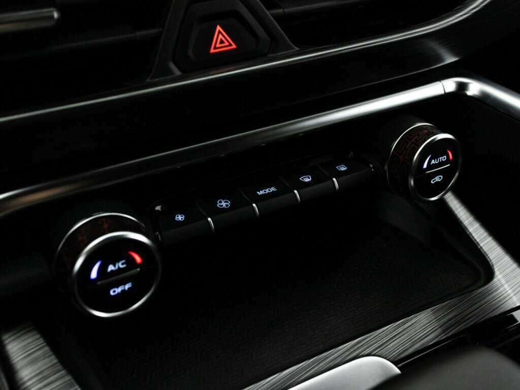 Купить Geely Tugella, 2022, 37 829 км.. Фото: #17