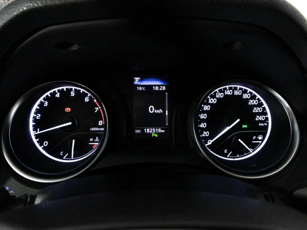 Купить Toyota Camry, 2021, 182 515 км.. Фото: #11