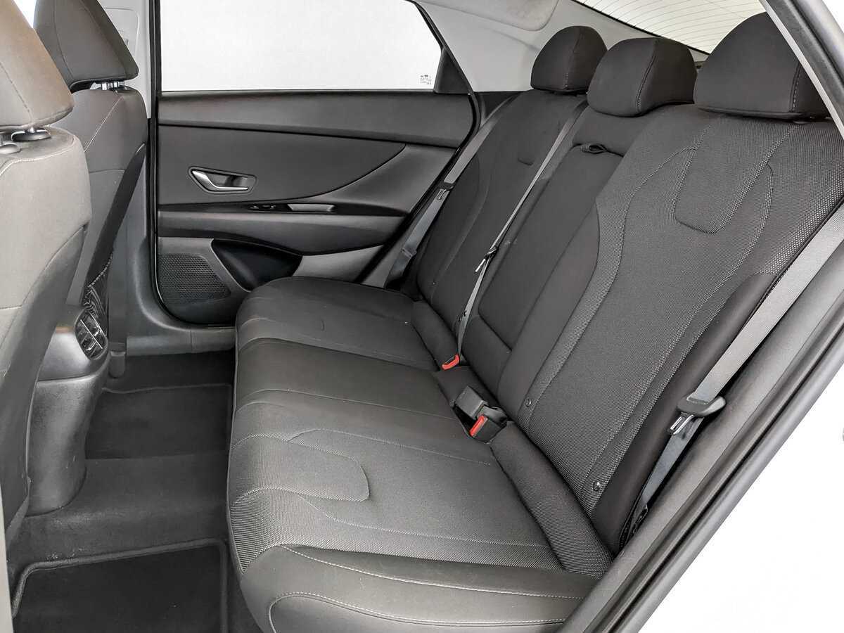 Купить Hyundai Elantra, 2021, 101 404 км.. Фото: #11