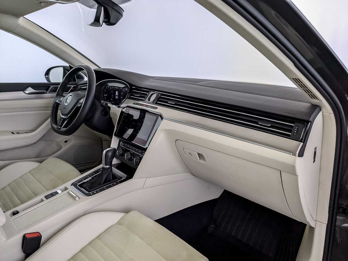 Купить Volkswagen Passat, 2017, 75 878 км.. Фото: #10