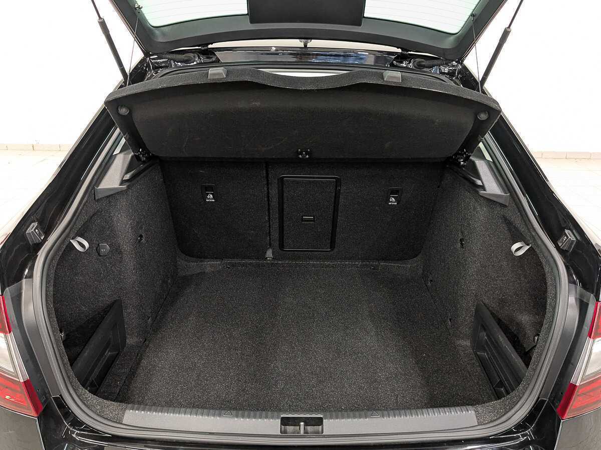 Купить Skoda Octavia, 2019, 76 707 км.. Фото: #9