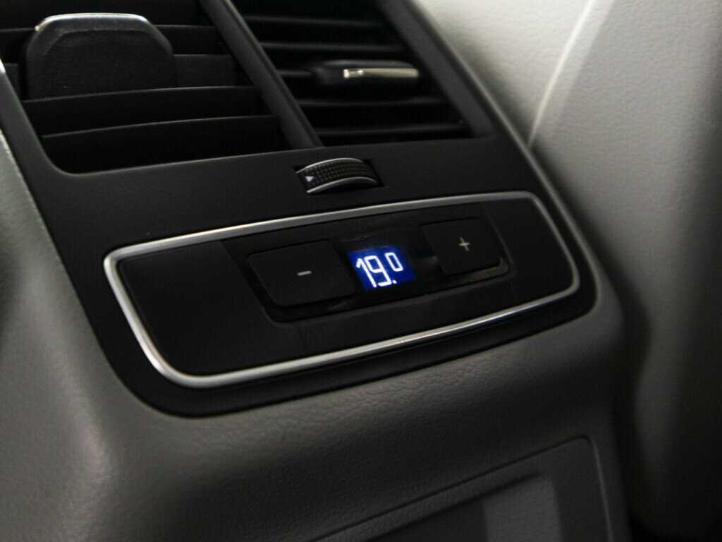 Купить Audi A4, 2015, 123 376 км.. Фото: #19