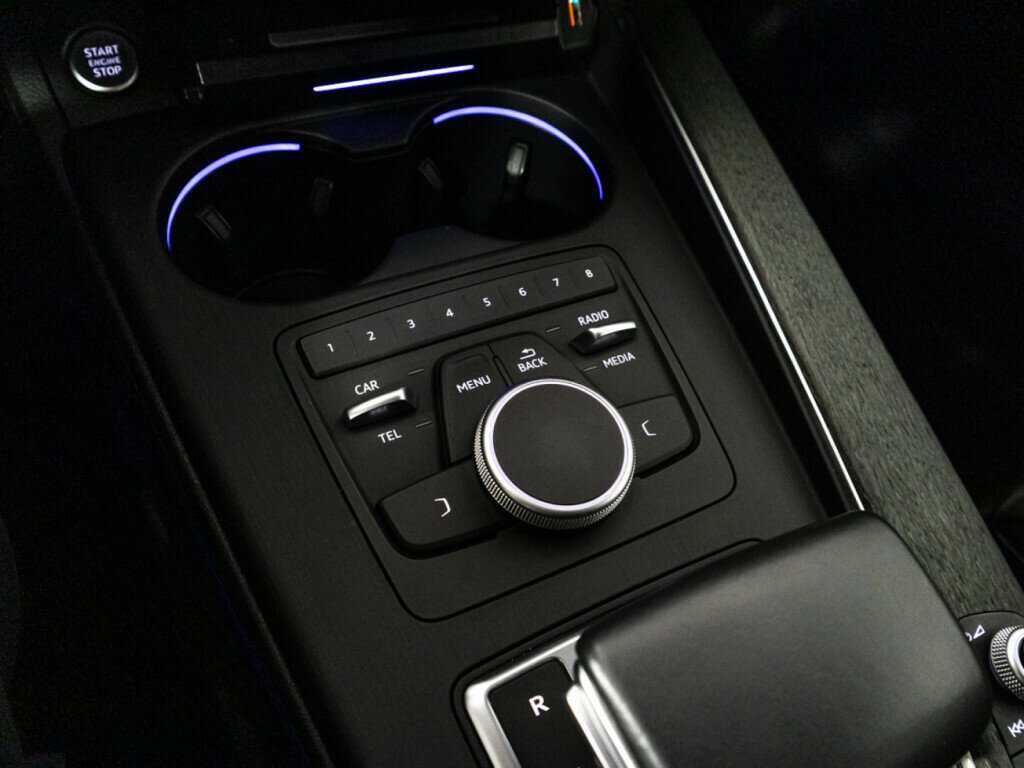 Купить Audi A4, 2019, 59 367 км.. Фото: #17