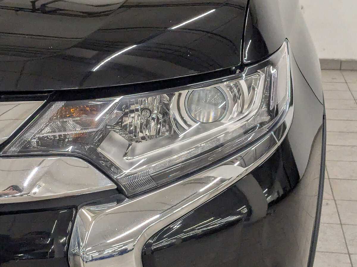 Купить Mitsubishi Outlander, 2018, 71 221 км.. Фото: #9