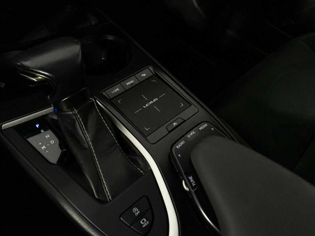 Купить Lexus UX, 2019, 69 661 км.. Фото: #17