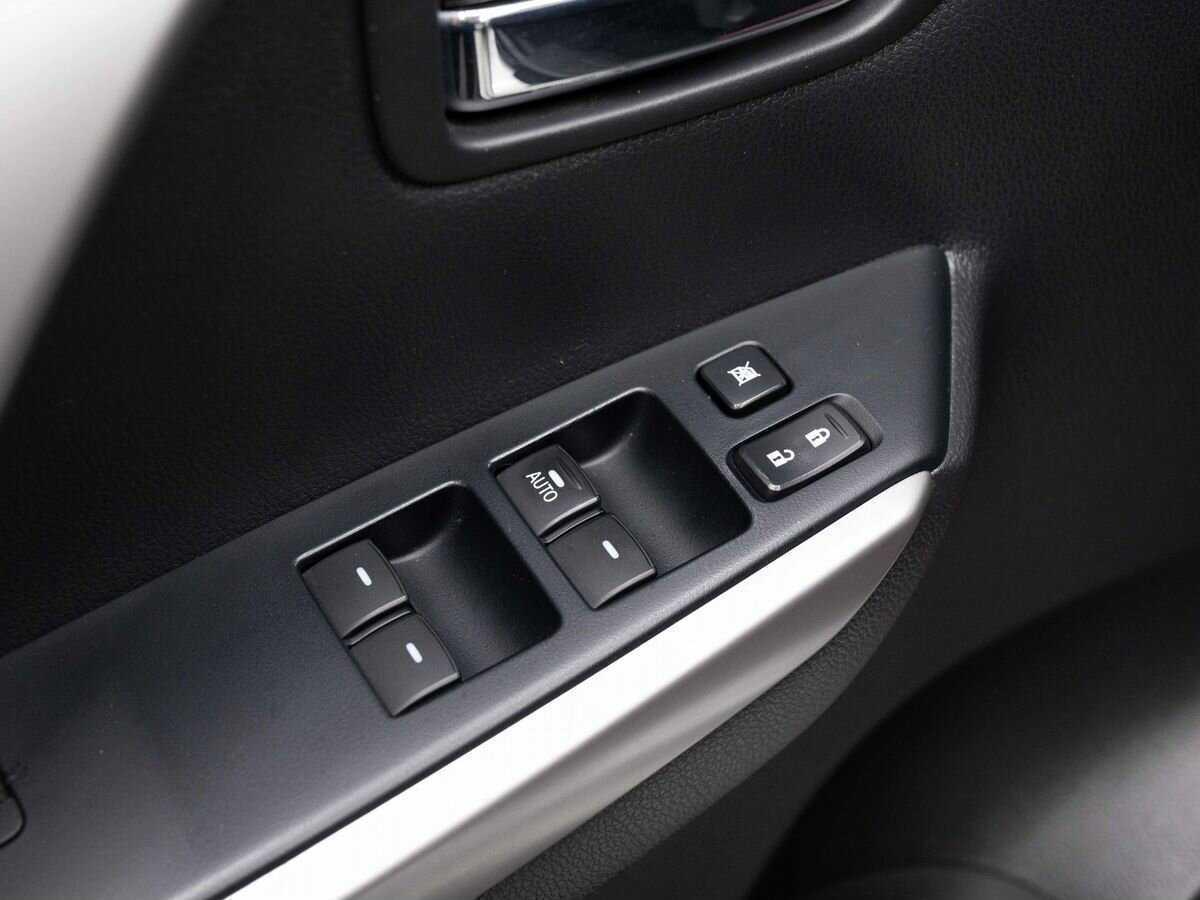 Купить Mitsubishi Pajero Sport, 2017, 111 378 км.. Фото: #15