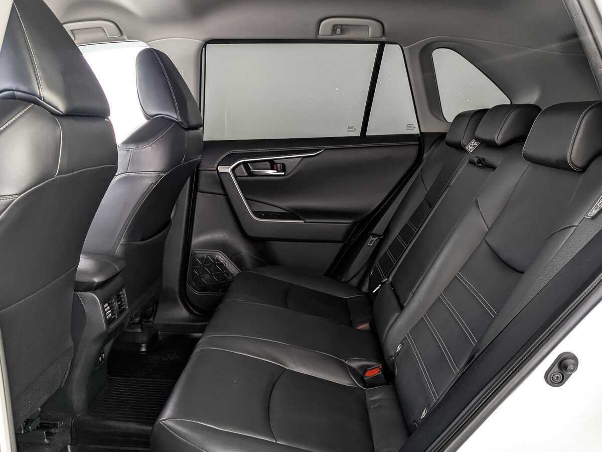 Купить Toyota RAV4, 2019, 130 242 км.. Фото: #17