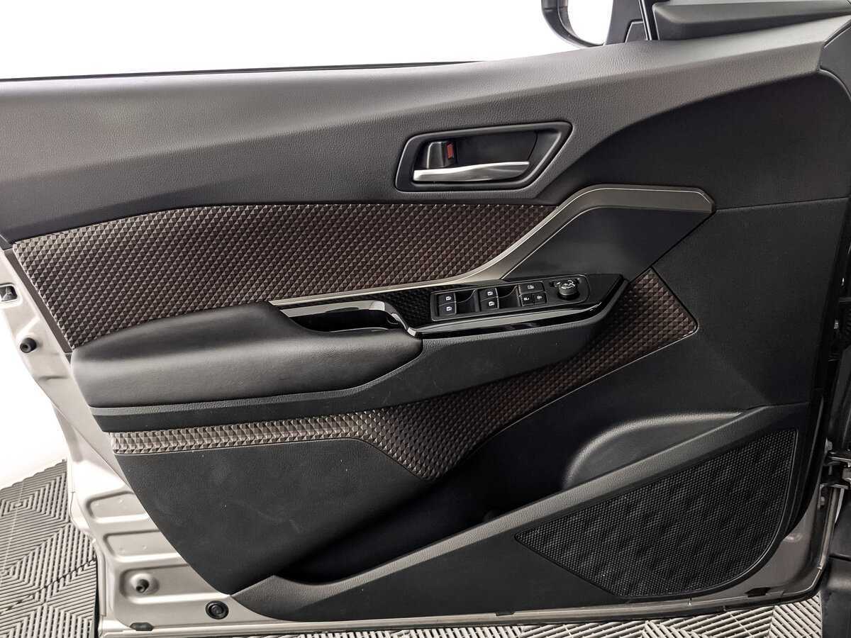 Купить Toyota C-HR, 2017, 78 089 км.. Фото: #18