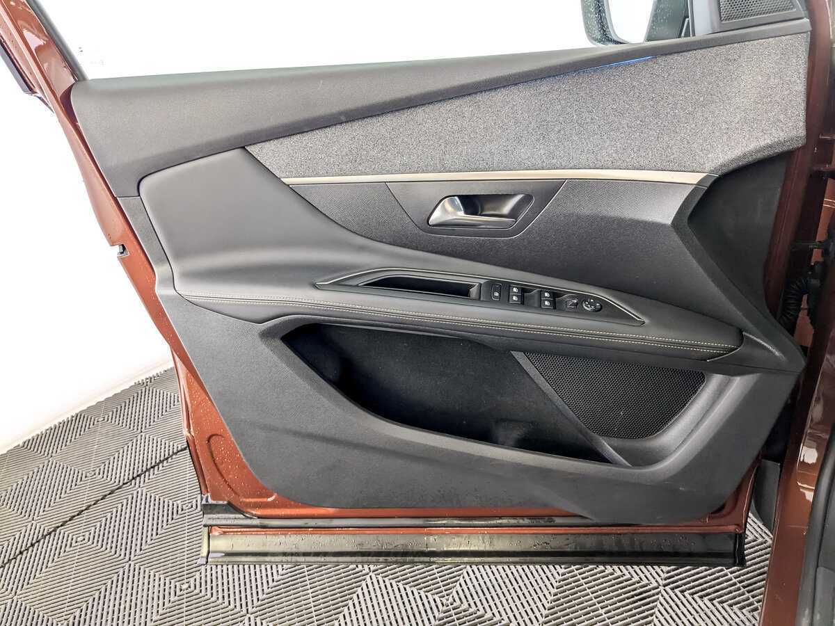 Купить Peugeot 3008, 2019, 110 003 км.. Фото: #16