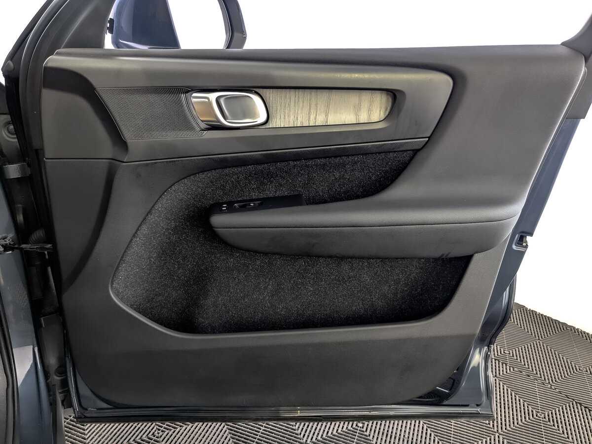 Купить Volvo XC40, 2019, 78 354 км.. Фото: #22