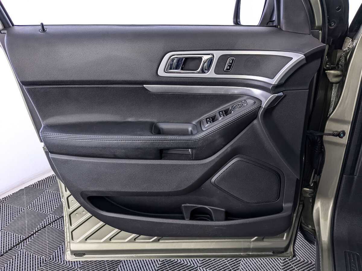 Купить Ford Explorer, 2014, 221 969 км.. Фото: #16