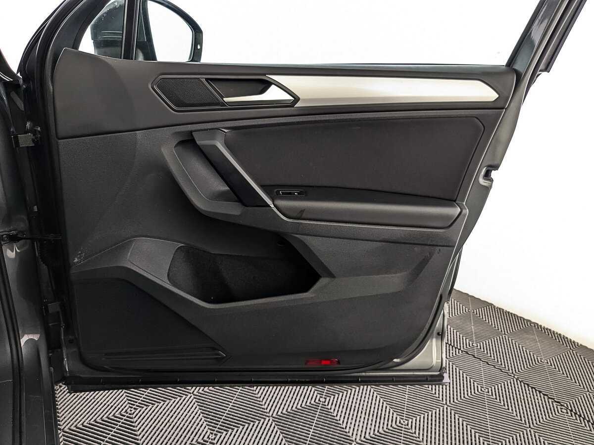 Купить Volkswagen Tiguan, 2021, 157 879 км.. Фото: #21