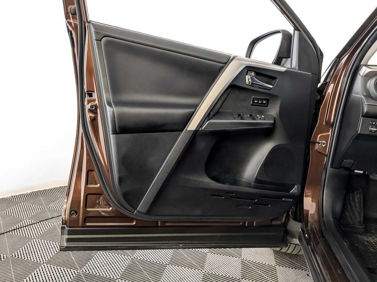 Купить Toyota RAV4, 2017, 65 720 км.. Фото: #18