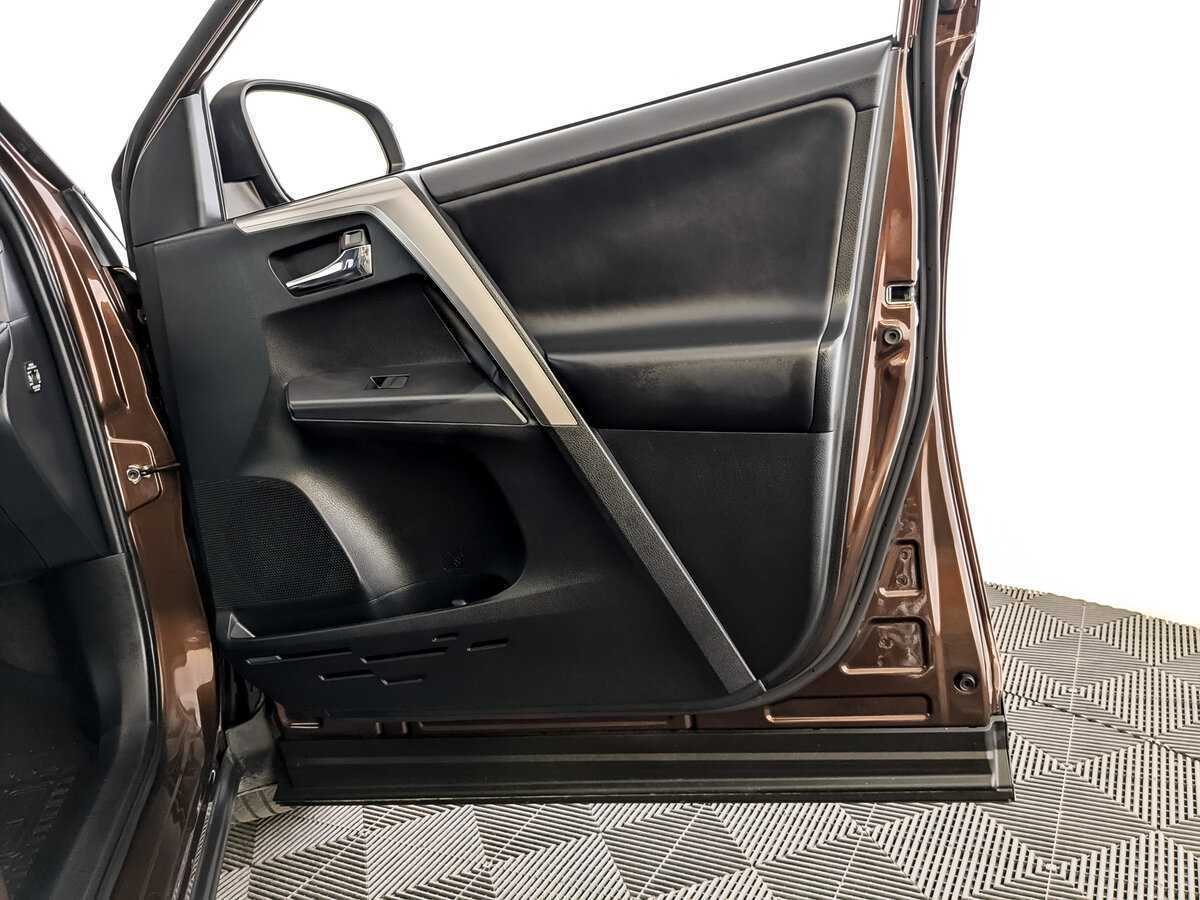 Купить Toyota RAV4, 2017, 65 720 км.. Фото: #24