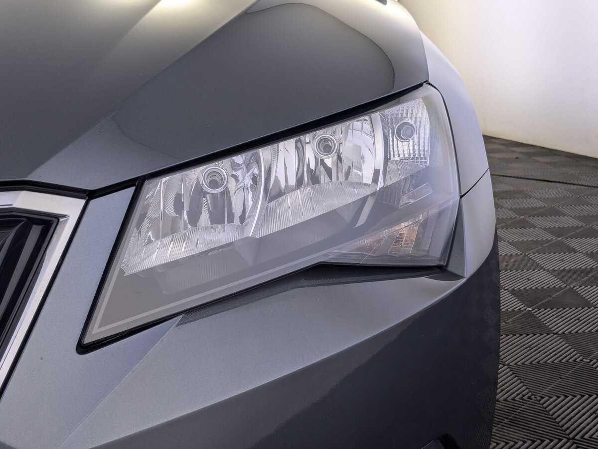Купить Skoda Superb, 2019, 155 899 км.. Фото: #10