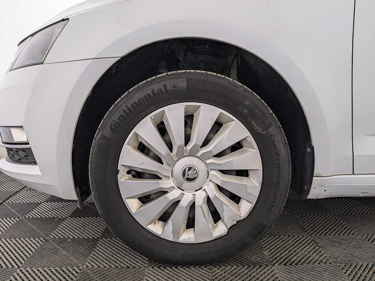 Купить Шкода Октавия, 2019, 75 122 км.. Фото: #10