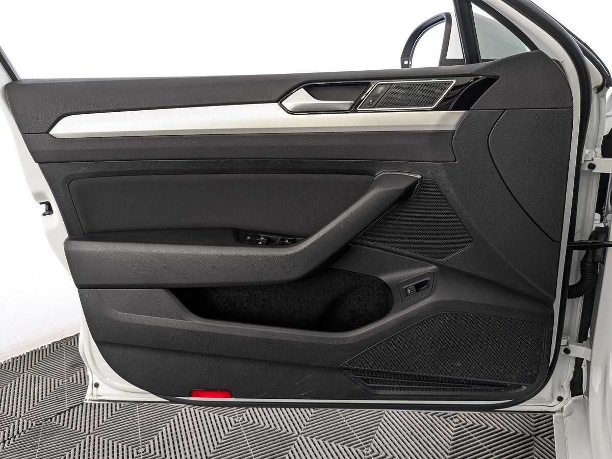 Купить Volkswagen Passat, 2019, 78 524 км.. Фото: #18