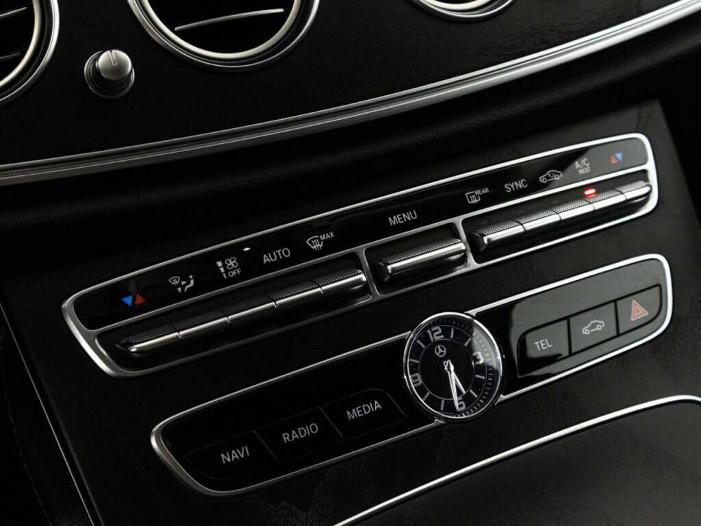 Купить Mercedes-Benz E-Класс, 2017, 200 929 км.. Фото: #19