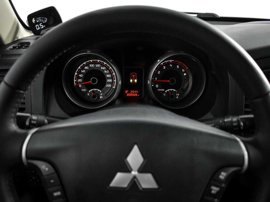 Купить Mitsubishi Pajero, 2013, 308 904 км.. Фото: #22