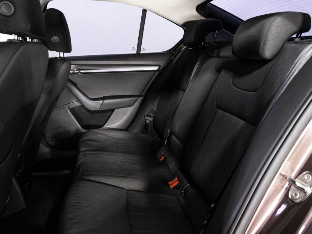 Купить Skoda Octavia, 2017, 123 434 км.. Фото: #9