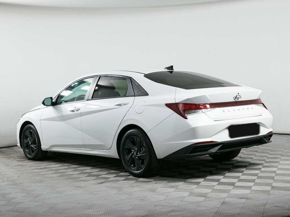 Купить Hyundai Elantra, 2021, 43 735 км.. Фото: #4