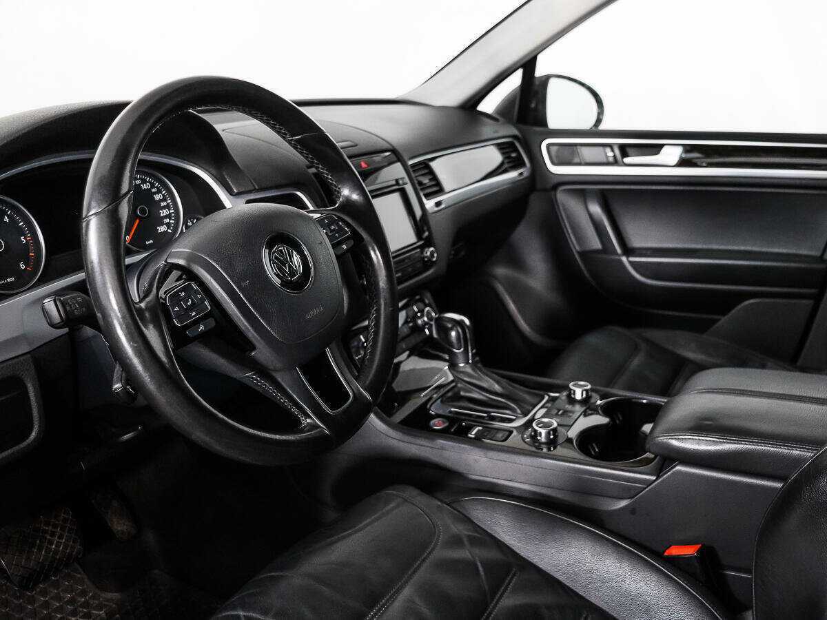 Купить Volkswagen Touareg, 2012, 137 287 км.. Фото: #8
