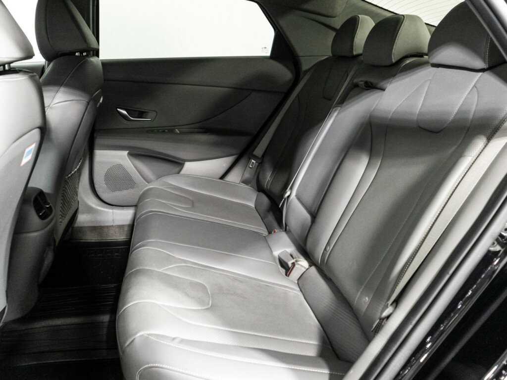 Купить Hyundai Elantra, 2021, 38 804 км.. Фото: #9