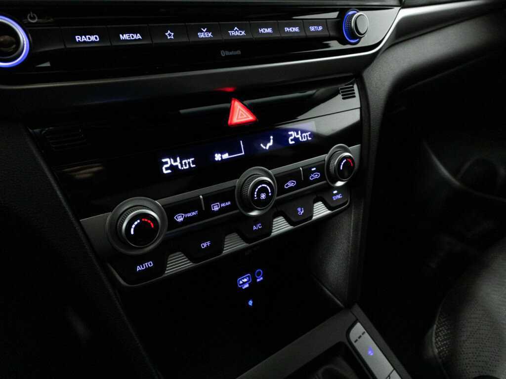 Купить Хендай Елантра, 2019, 148 427 км.. Фото: #18