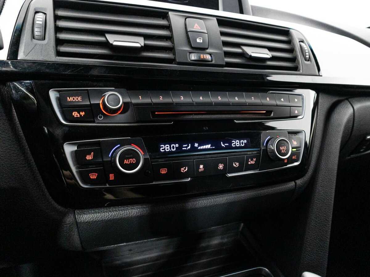 Купить BMW 3 серии, 2016, 90 800 км.. Фото: #16