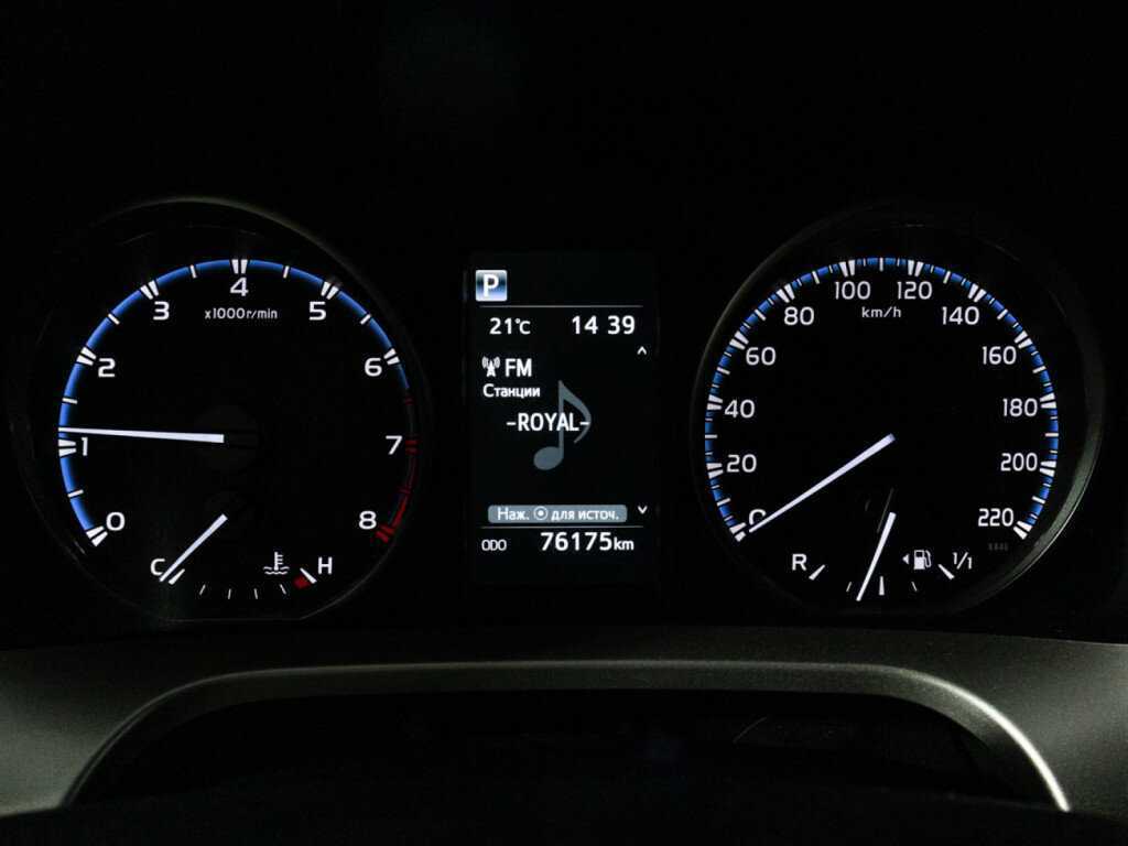 Купить Toyota RAV4, 2015, 76 173 км.. Фото: #11