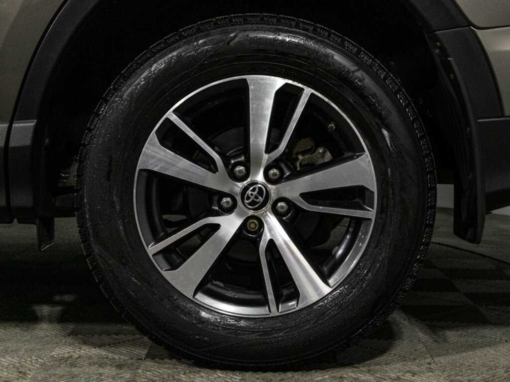 Купить Toyota RAV4, 2015, 76 173 км.. Фото: #19