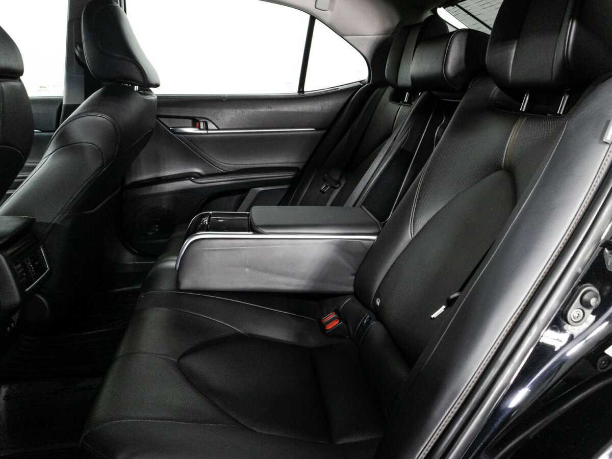 Купить Toyota Camry, 2018, 137 892 км.. Фото: #9