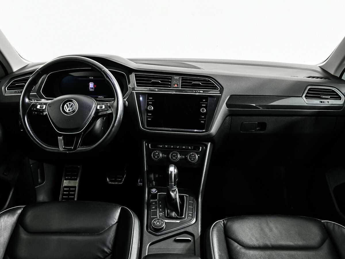 Купить Volkswagen Tiguan, 2018, 129 688 км.. Фото: #10