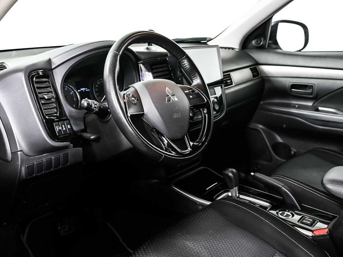 Купить Mitsubishi Outlander, 2018, 81 601 км.. Фото: #11