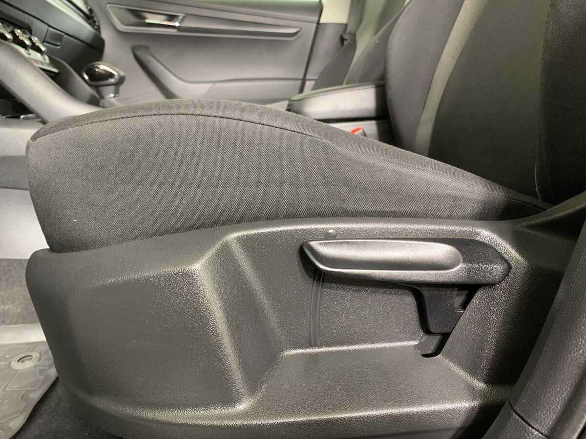 Купить Skoda Karoq, 2020, 98 431 км.. Фото: #16