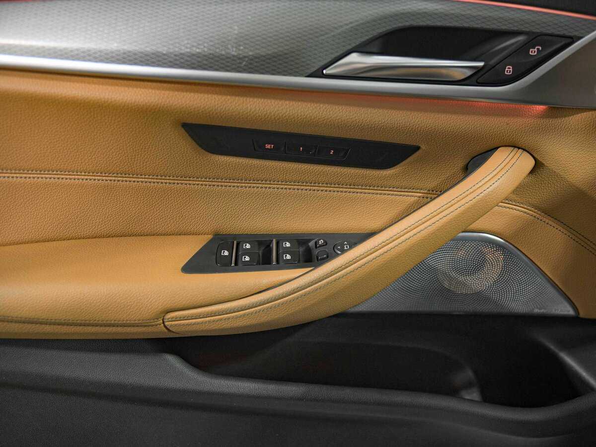 Купить BMW 5 серии, 2017, 145 862 км.. Фото: #12