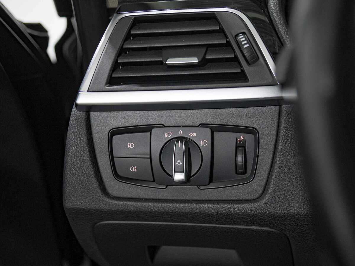 Купить BMW 3 серии, 2017, 224 060 км.. Фото: #13