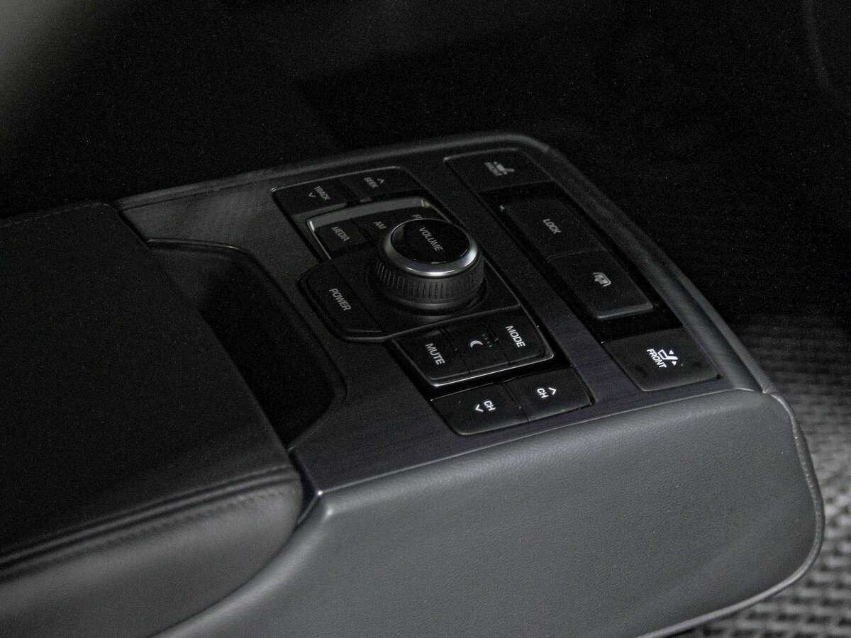 Купить Hyundai Genesis, 2014, 179 777 км.. Фото: #20