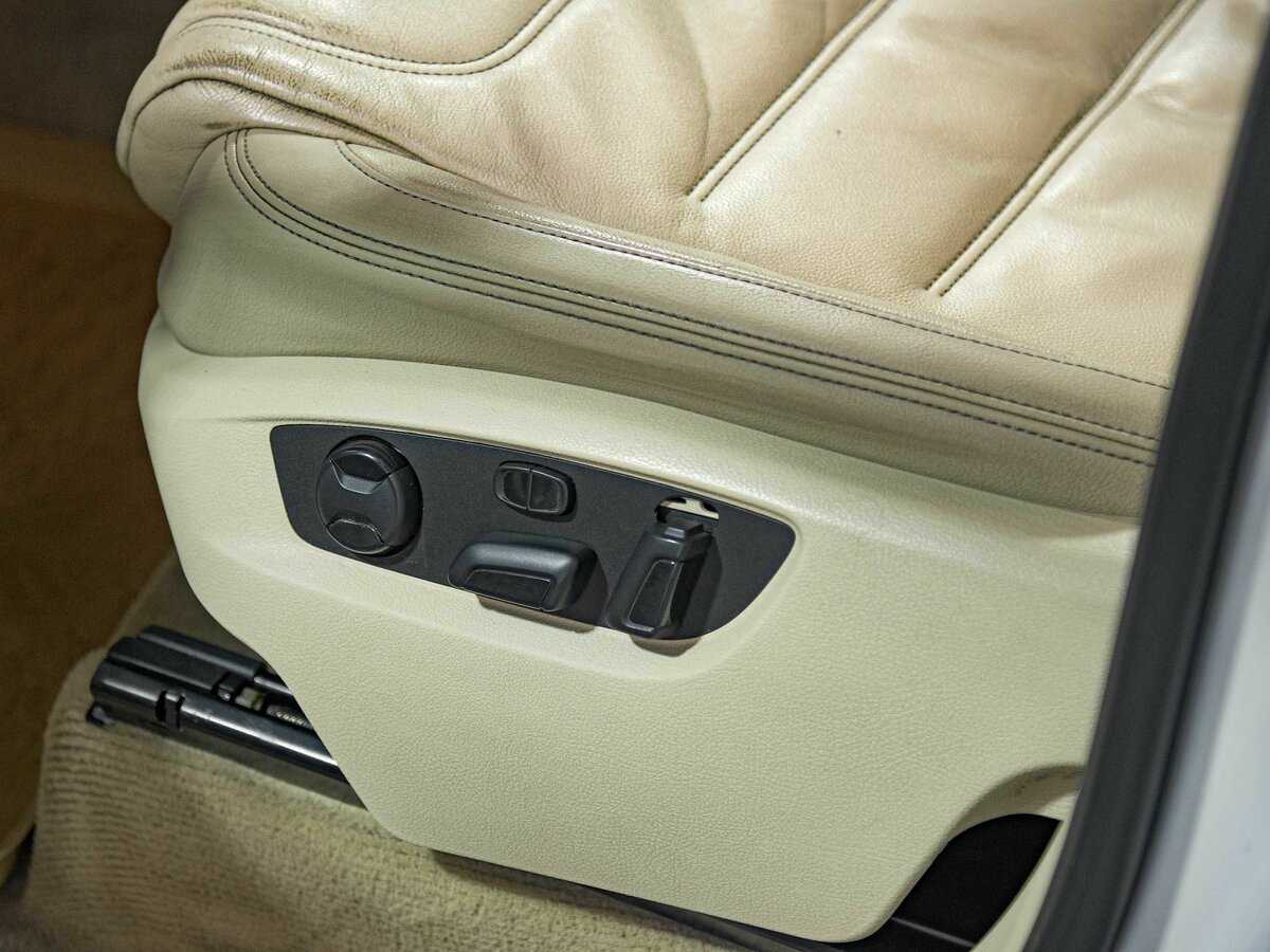 Купить Volkswagen Touareg, 2013, 211 283 км.. Фото: #15